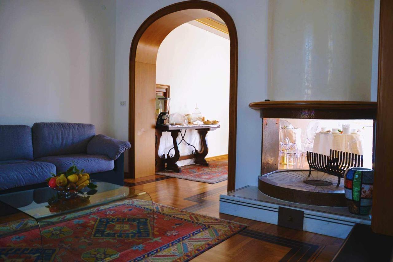 Bed and Breakfast Beb Cornelia Atri Zewnętrze zdjęcie